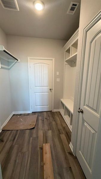 Spacious, unfurnished interior of a new home in Liberty Pointe, Gainesville (Image 9).