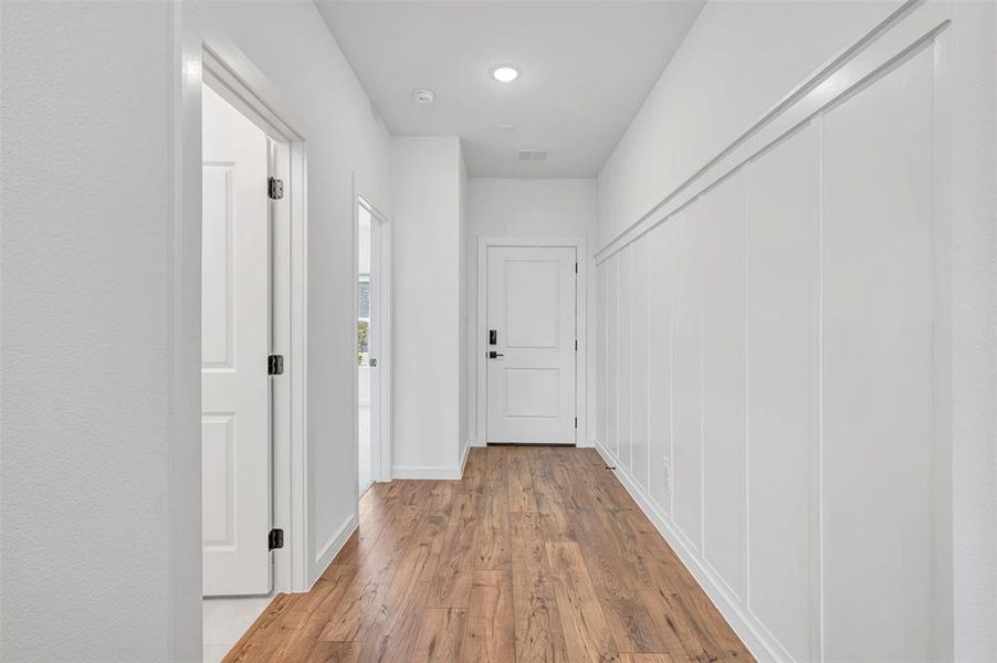 Spacious, unfurnished interior of a new home in Rolling Ridge, Van Alstyne (Image 23).