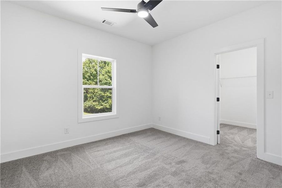 Spacious, unfurnished interior of a new home in , Jefferson (Image 48).