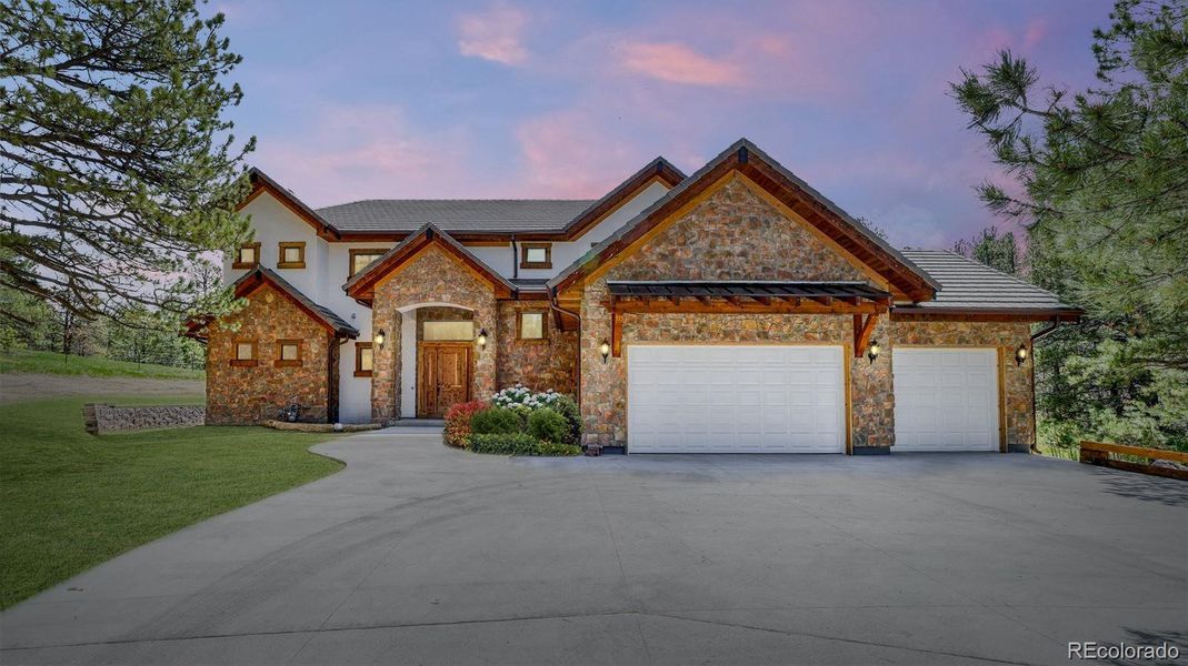 Virtual RenovationFront Elevation