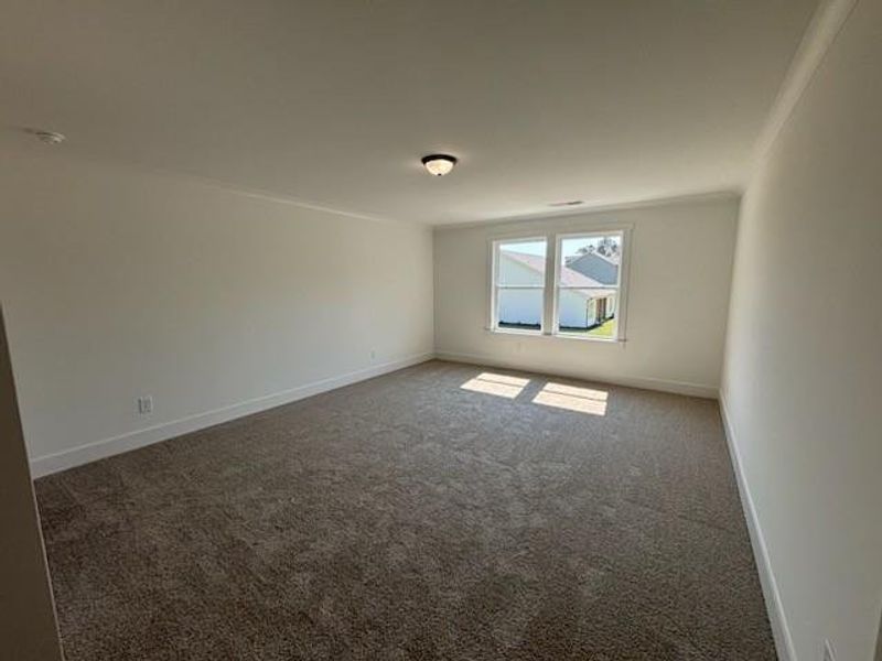Spacious, unfurnished interior of a new home in Pinegate, Covington (Image 12).