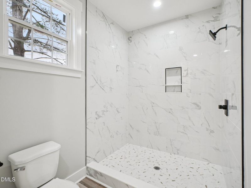 22-web-or-mls-Springdale Dr-S3012-020