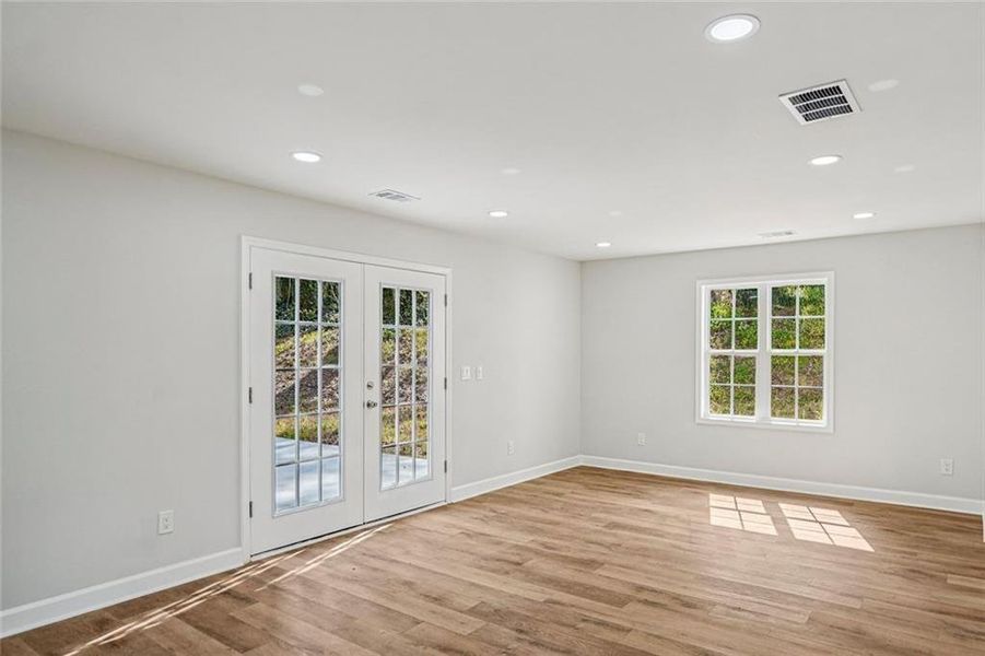Spacious, unfurnished interior of a new home in , Grayson (Image 17).