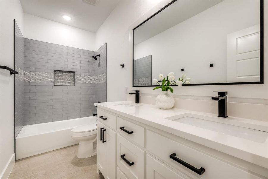 Furnished interior view inside a new home in , Boyd (Image 31).