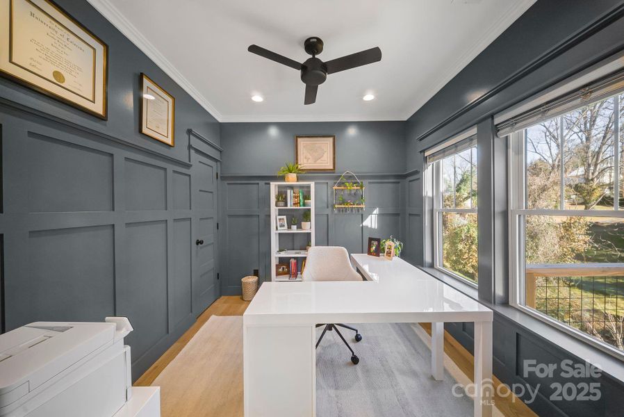 Furnished interior view inside a new home in , Asheville (Image 35). Furnished interior view inside a new home in , Asheville (Image 35).