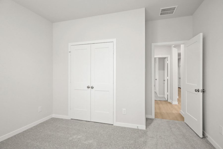 Spacious, unfurnished interior of a new home in Oakwood Ranch, Willis (Image 18).