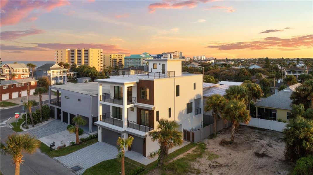 Exterior details and patio area of a home in , New Smyrna Beach (Image 69).