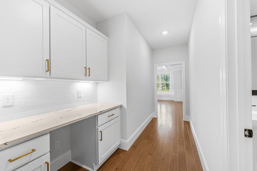 Image 41 of a home in Suter Estates. Image 41 of a home in Suter Estates.