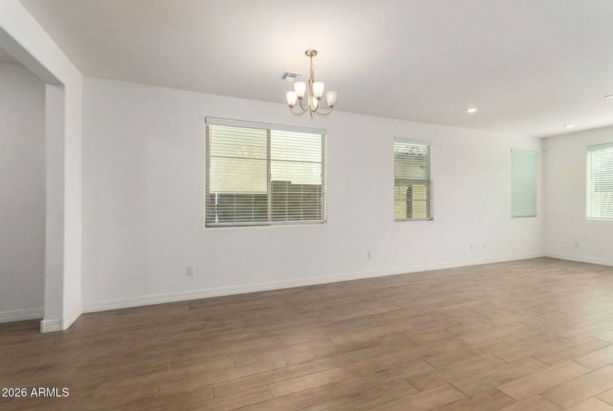 21-web-or-mls-07 - 5747 S Labelle