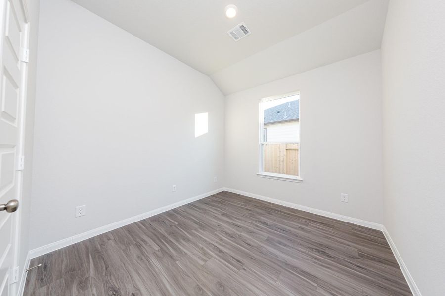 Spacious, unfurnished interior of a new home in Bluestem, Brookshire (Image 12).