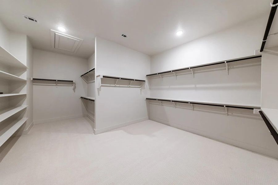 Grandview B primary closet