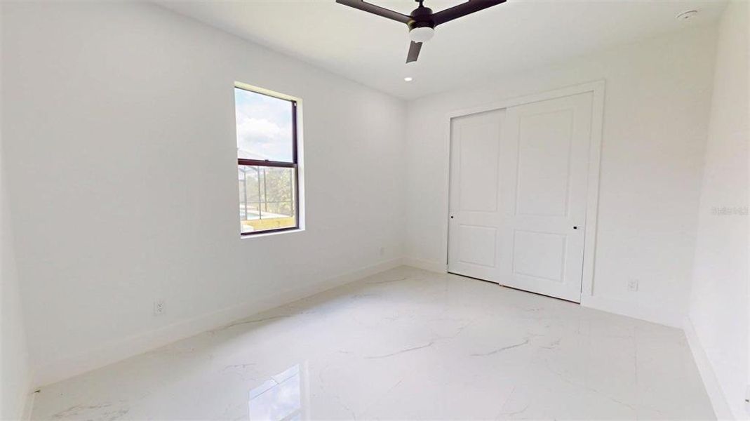 Spacious, unfurnished interior of a new home in , Punta Gorda (Image 34).