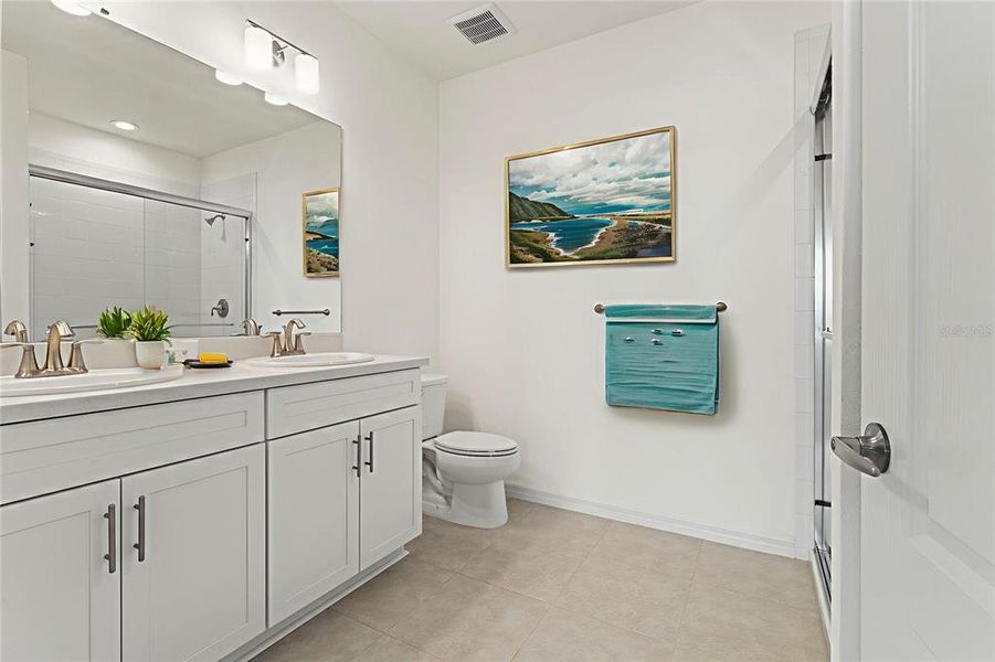 Furnished interior view inside a new home in , Bradenton (Image 12).