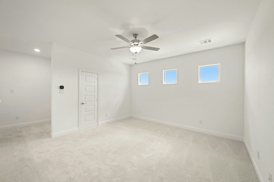 Spacious, unfurnished interior of a new home in Hampton Park Estates, Glenn Heights (Image 26). Spacious, unfurnished interior of a new home in Hampton Park Estates, Glenn Heights (Image 26).