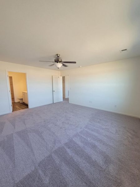 Spacious, unfurnished interior of a new home in , Ridgeville (Image 13).