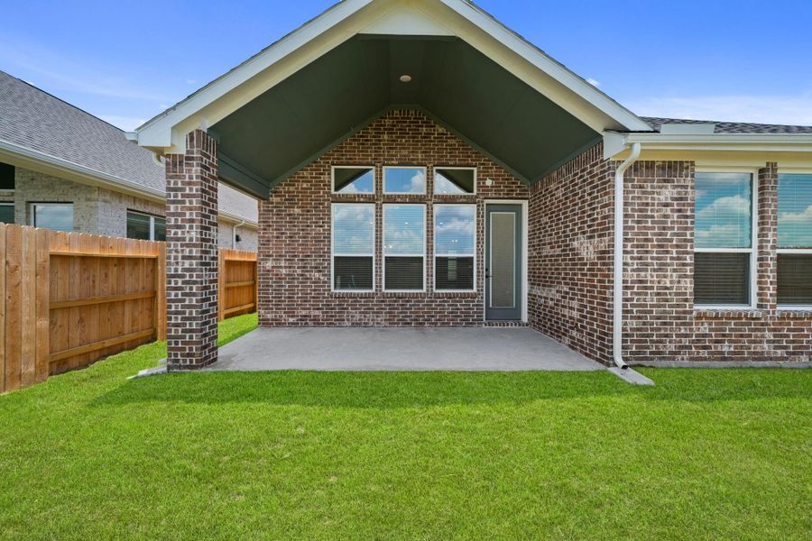 Photos are REPRESENTATIVE of the home /floor plan and are NOT of the actual home.  Selections, features, and room options may vary.