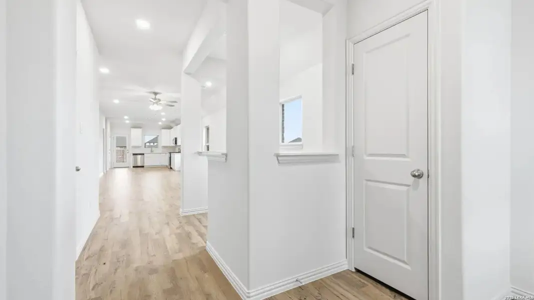 Spacious, unfurnished interior of a new home in Prominence Journey, San Antonio (Image 9). Spacious, unfurnished interior of a new home in Prominence Journey, San Antonio (Image 9).