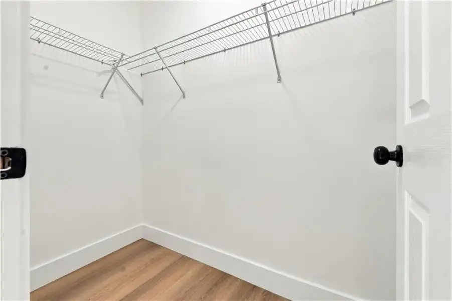 Spacious, unfurnished interior of a new home in , Austell (Image 21).