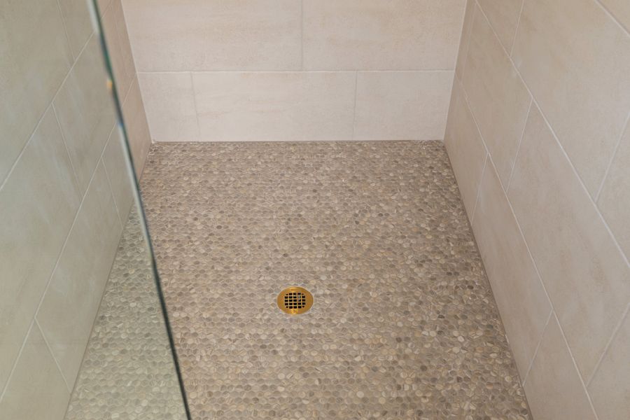 Representative interior finishes for a home built from the Palmetto by Riverside Homes in Mariposa at EverRange 40' Series, Jacksonville (Image 68).