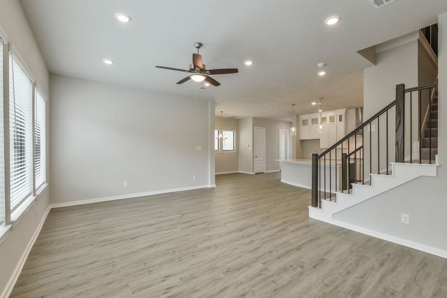 Spacious, unfurnished interior of a new home in Summer Place  35', Montgomery (Image 28).