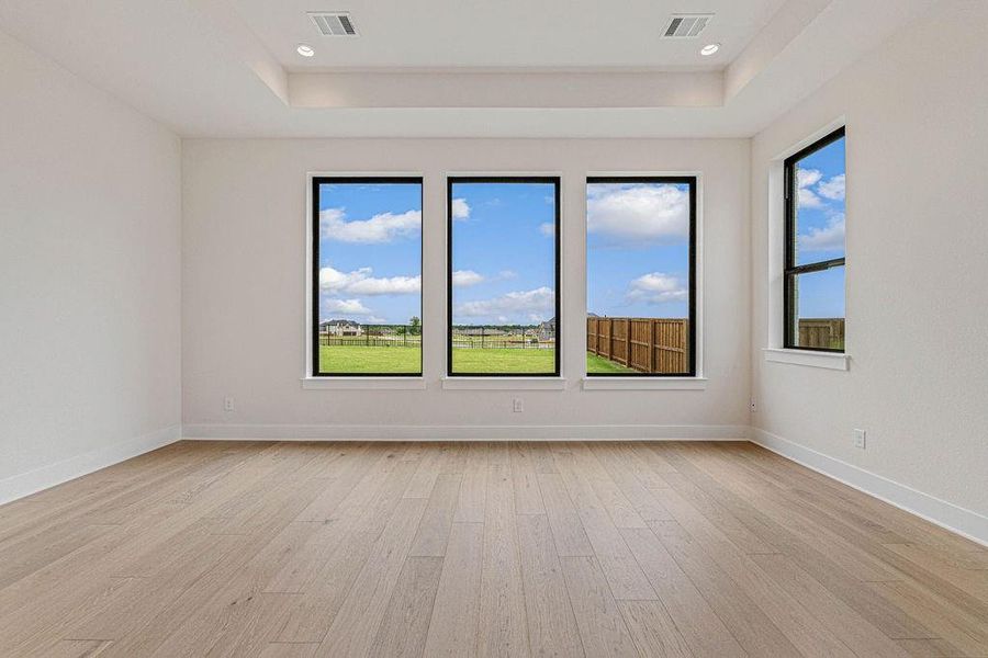 Spacious, unfurnished interior of a new home in , Prosper (Image 33).