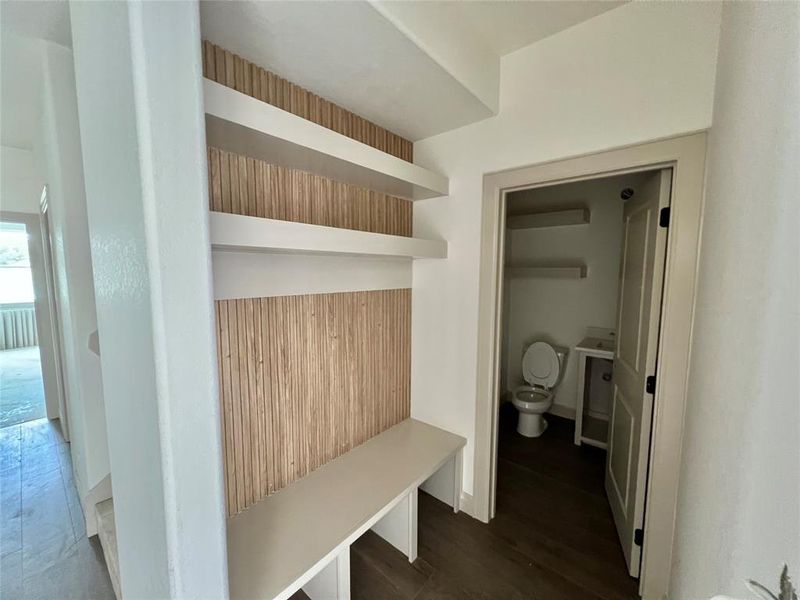 Spacious, unfurnished interior of a new home in , Angleton (Image 12).