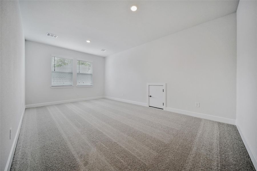 Spacious, unfurnished interior of a new home in , Tomball (Image 18). Spacious, unfurnished interior of a new home in , Tomball (Image 18).