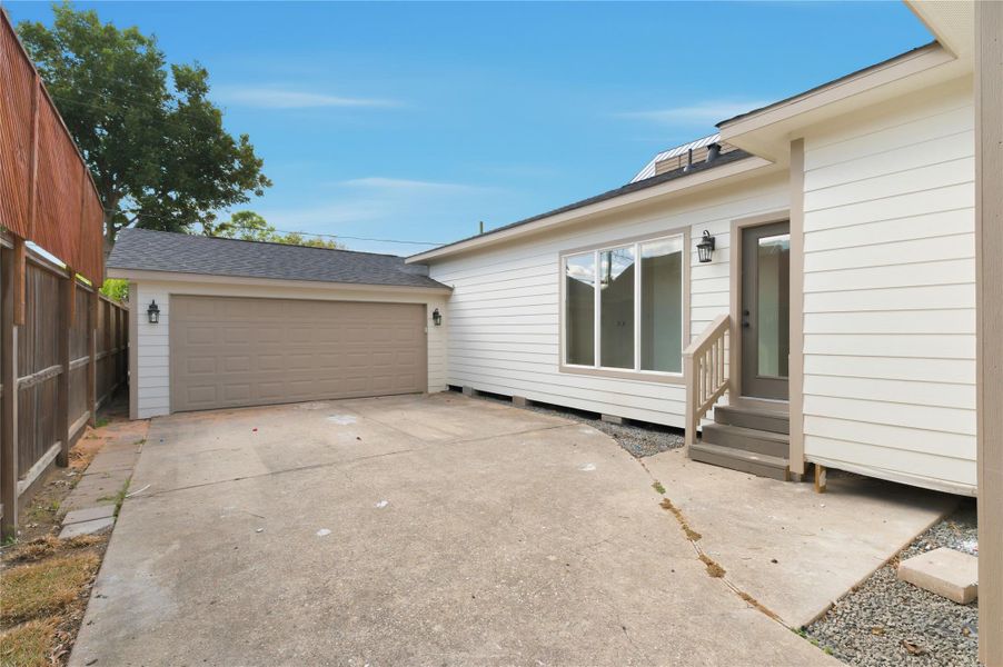 Exterior details and patio area of a home in , Houston (Image 28). Exterior details and patio area of a home in , Houston (Image 28).