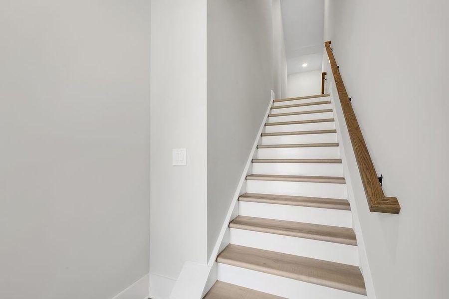 Spacious, unfurnished interior of a new home in Echo Park, Suwanee (Image 16). Spacious, unfurnished interior of a new home in Echo Park, Suwanee (Image 16).
