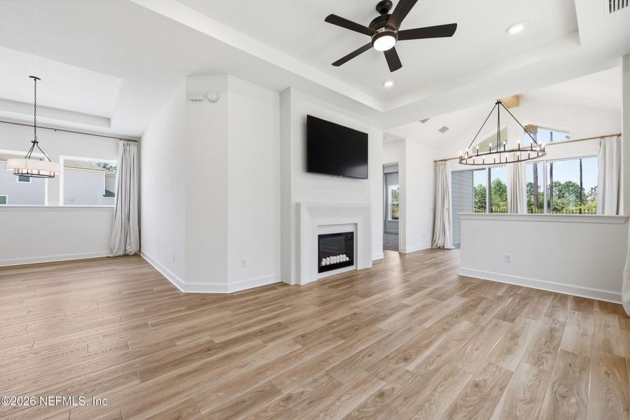 Spacious, unfurnished interior of a new home in Crosswinds 40’, Ponte Vedra (Image 39).