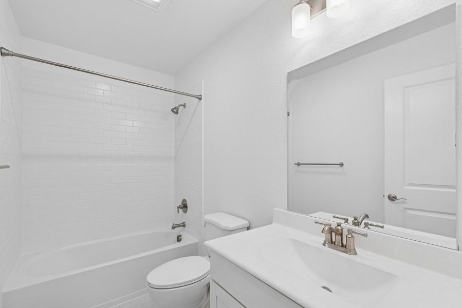 Hall bath (*Photo not of actual home and used for illustration purposes only.)