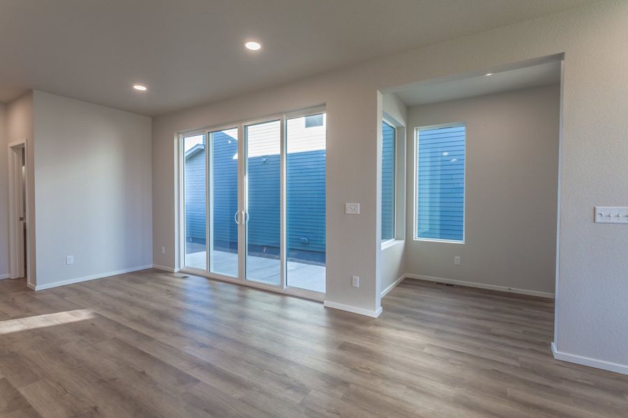 Spacious, unfurnished interior of a new home in Trailside, Timnath (Image 28).