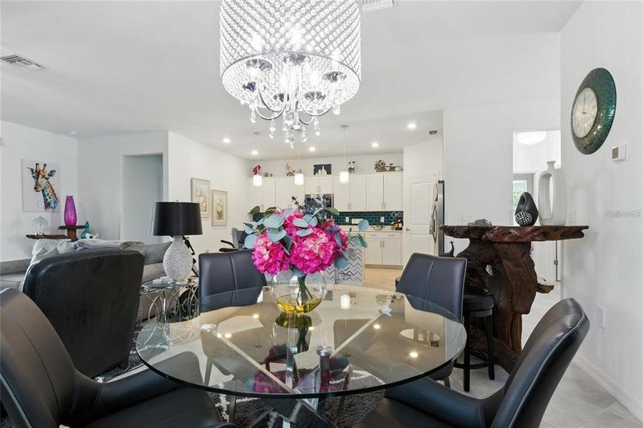 Furnished interior view inside a new home in , Venice (Image 26).