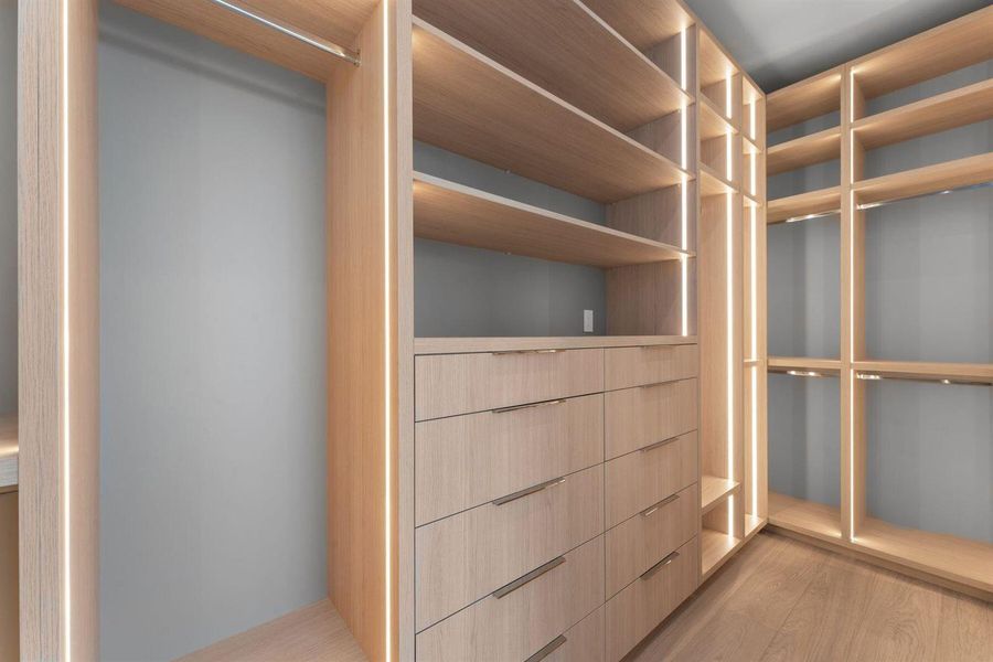 2400 Barcelona Dr_1oakstudios_45