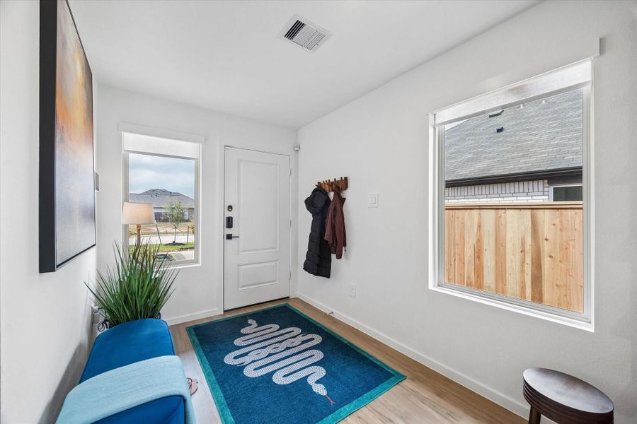 Large Windows for wonderful amount of natural light throughout this home Large Windows for wonderful amount of natural light throughout this home