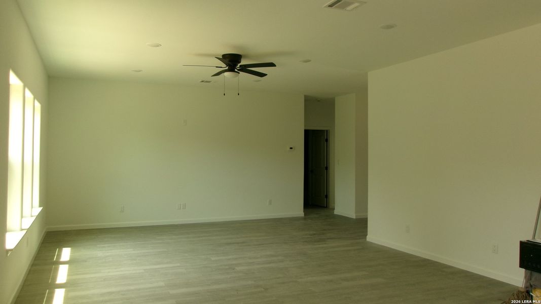 Spacious, unfurnished interior of a new home in , Fischer (Image 18).