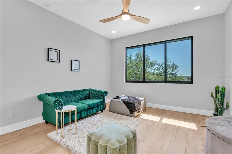 Furnished interior view inside a new home in , St. Petersburg (Image 38).