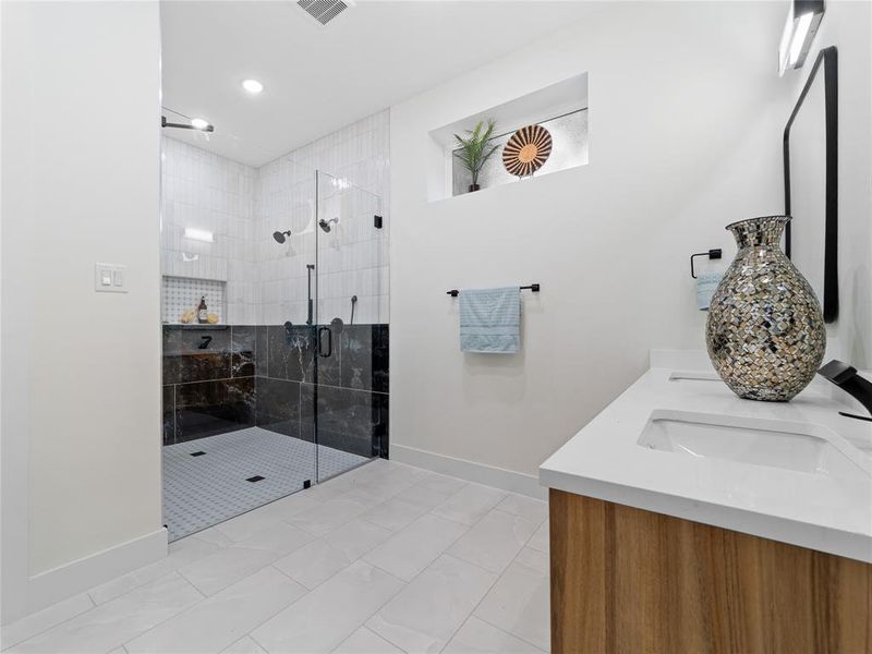 Furnished interior view inside a new home in , Dallas (Image 25).