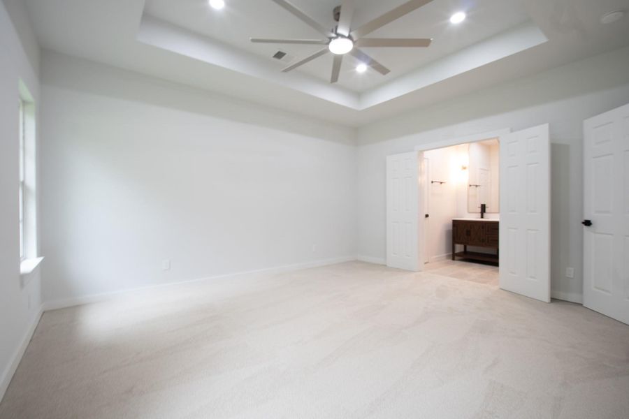 Spacious, unfurnished interior of a new home in , Dayton (Image 37).