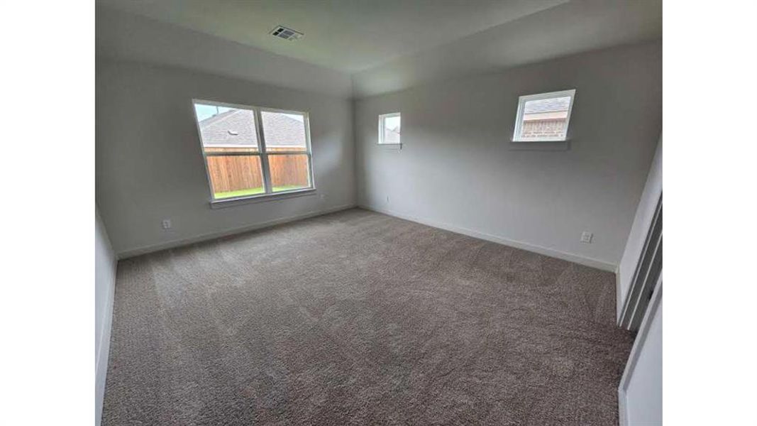 Spacious, unfurnished interior of a new home in Patriot Estates, Venus (Image 20).