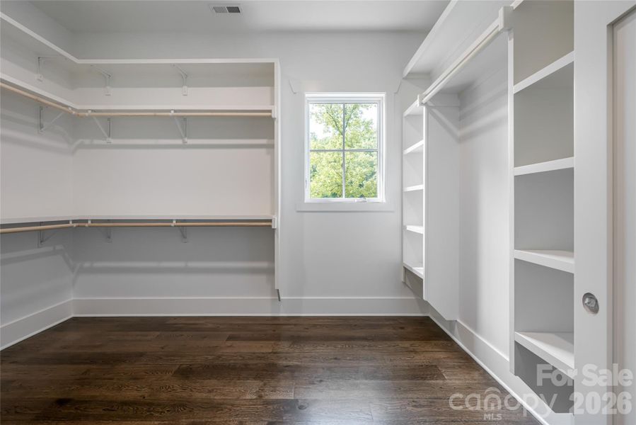 Walk-in closet