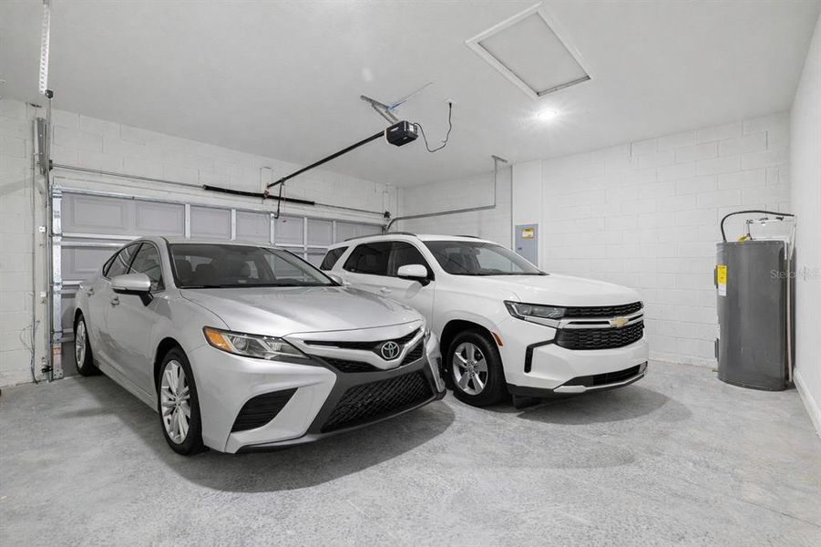 Furnished interior view inside a new home in , Ocala (Image 37).