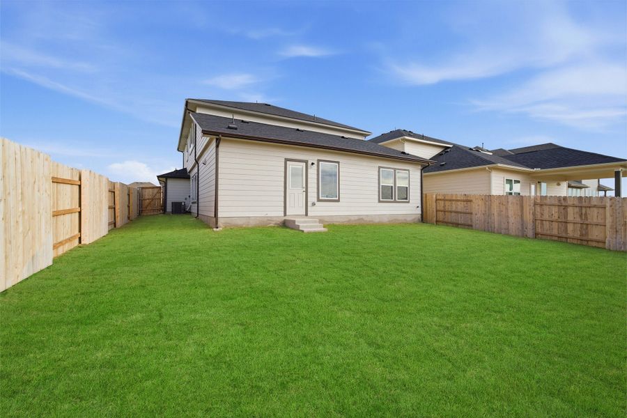 Exterior details and patio area of a home in Briarwood, Elgin (Image 4).
