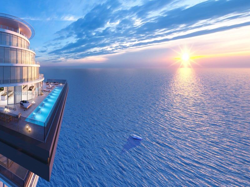 Floor 65-Terrace Pool. Floor 65-Terrace Pool.