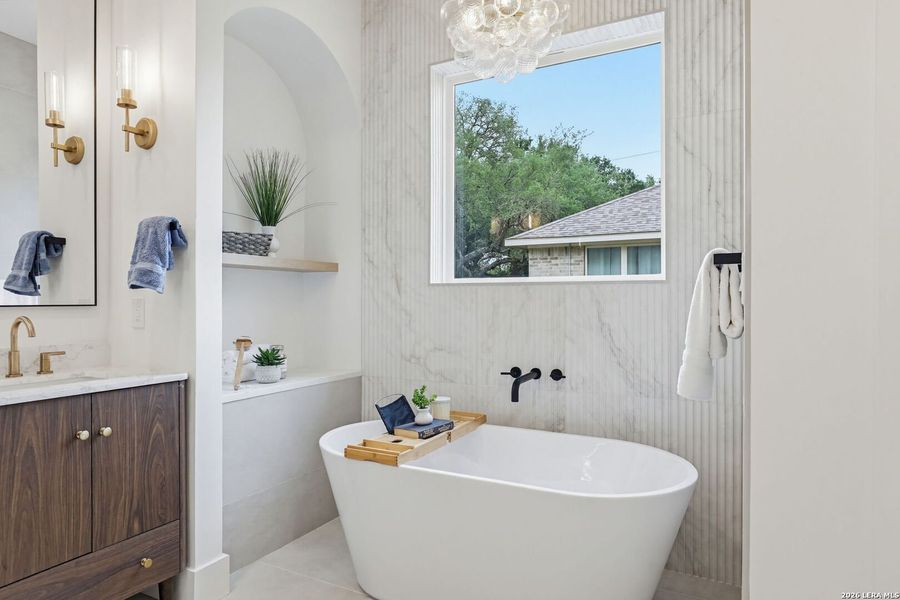 Furnished interior view inside a new home in , Boerne (Image 8).