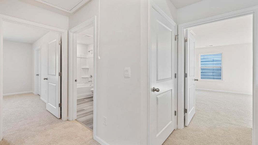 Spacious, unfurnished interior of a new home in Seneca Falls, Seneca (Image 23).