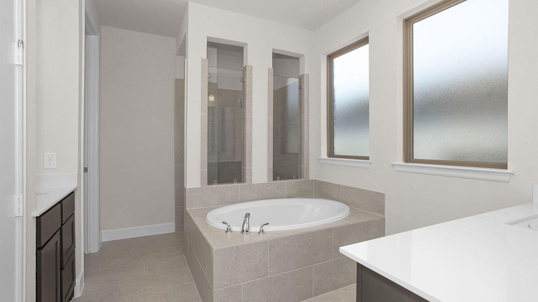 Furnished interior view inside a new home in Valencia, Manvel (Image 9).