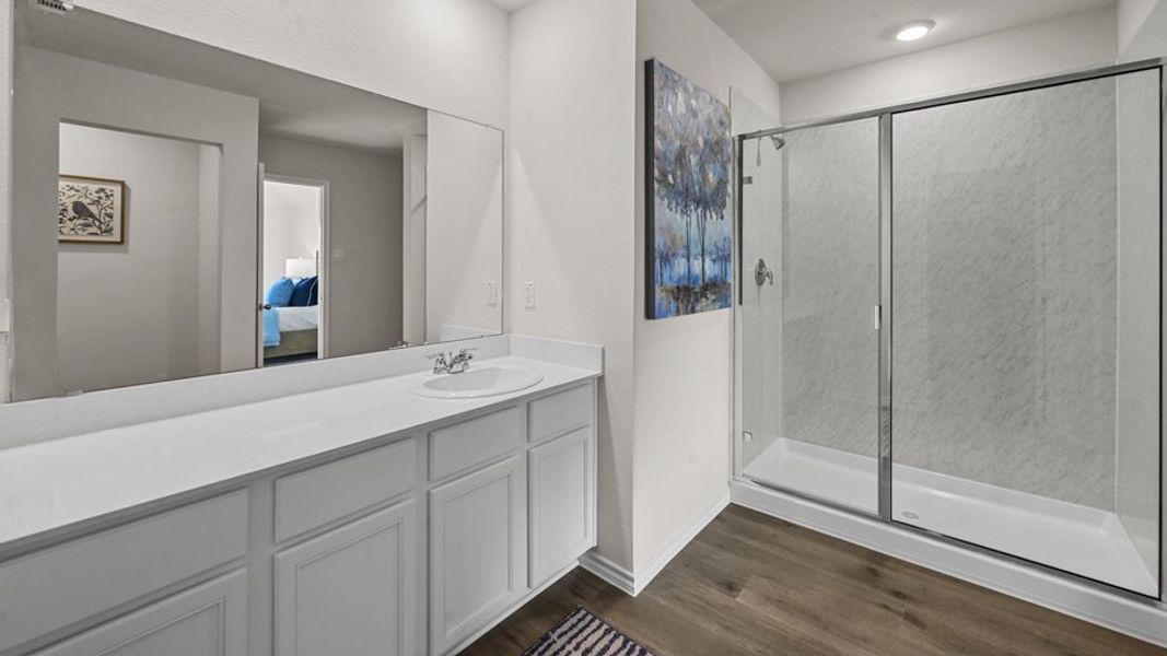 Furnished interior view inside a new home in Saddlebrook, Waxahachie (Image 9).