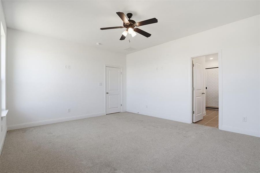Spacious, unfurnished interior of a new home in Wildcat Ridge, Godley (Image 35). Spacious, unfurnished interior of a new home in Wildcat Ridge, Godley (Image 35).