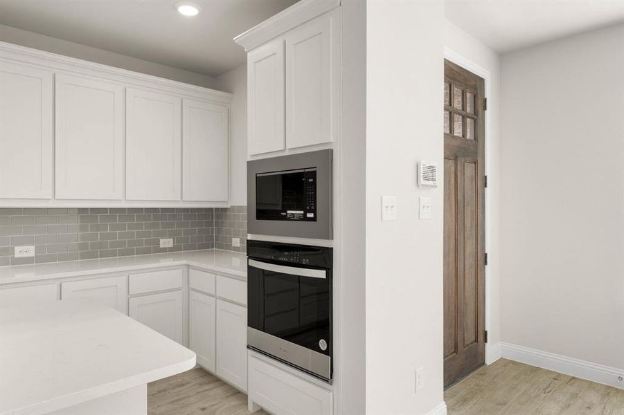 3005 Tall Pine-Kitchen-4